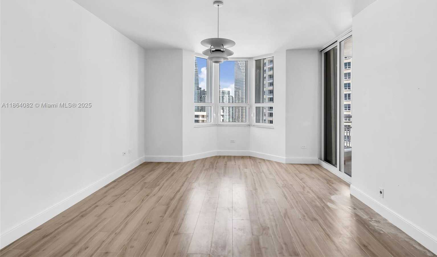 Small Image of 808 BRICKELL KEY DR #3205, Miami Number 23