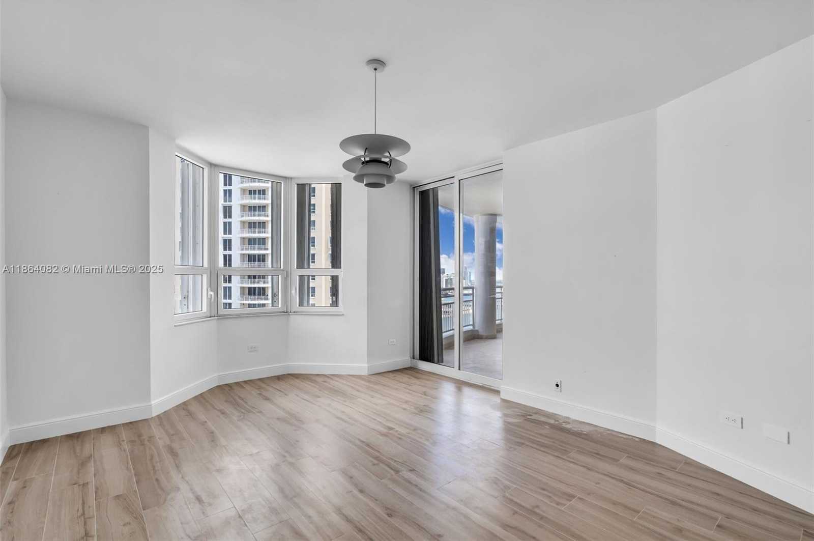 Small Image of 808 BRICKELL KEY DR #3205, Miami Number 26