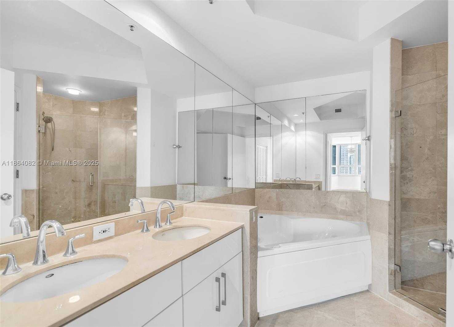 Small Image of 808 BRICKELL KEY DR #3205, Miami Number 29