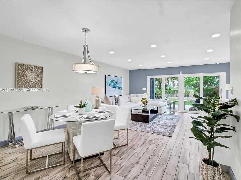 Small Image of 20416 NORTH EAST 34TH CT #17, Aventura Number 4