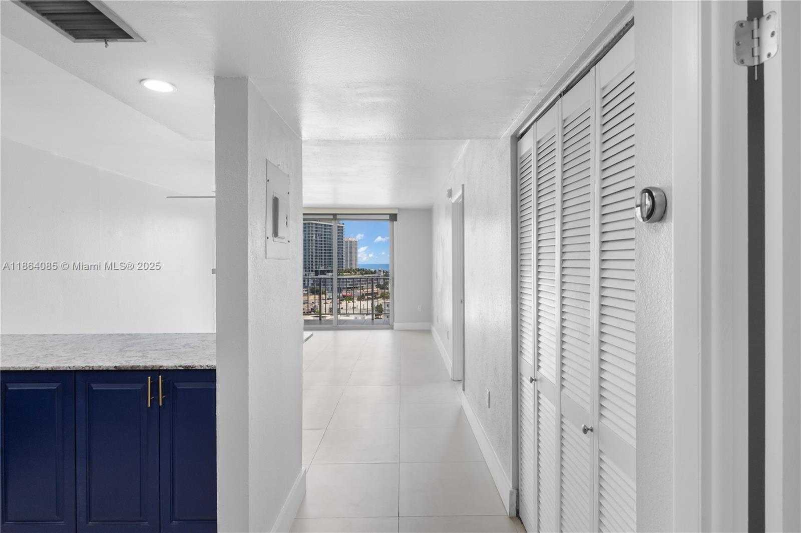 Small Image of 6900 BAY DR #11E, Miami Beach Number 12