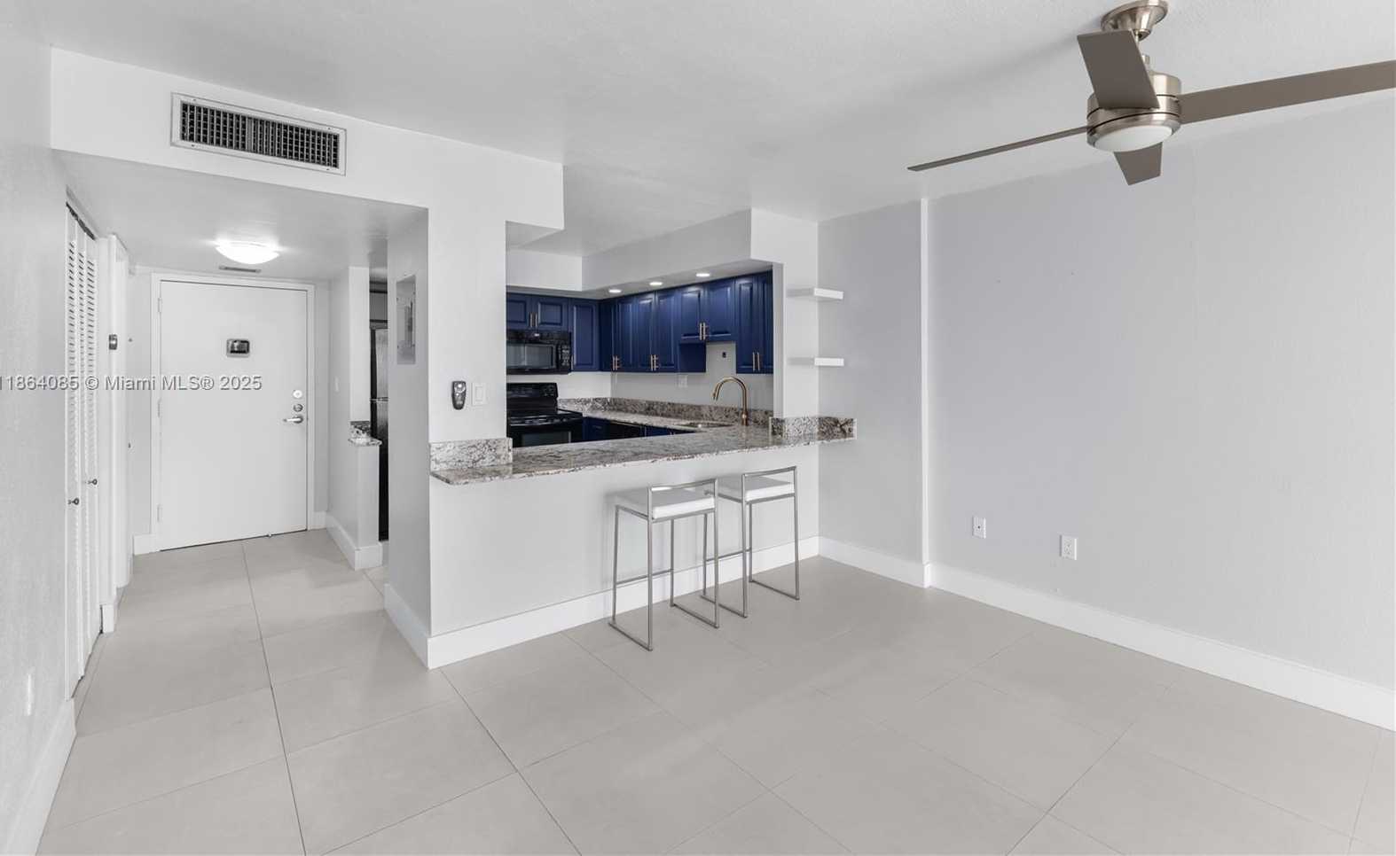 Small Image of 6900 BAY DR #11E, Miami Beach Number 14