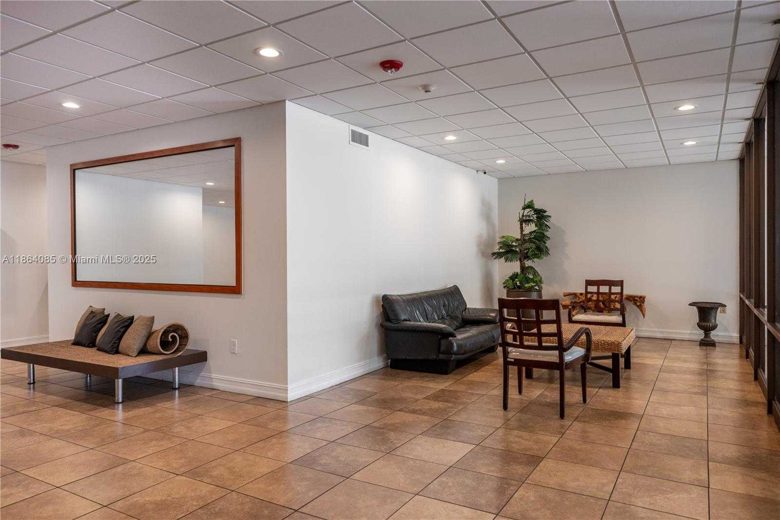 Small Image of 6900 BAY DR #11E, Miami Beach Number 24