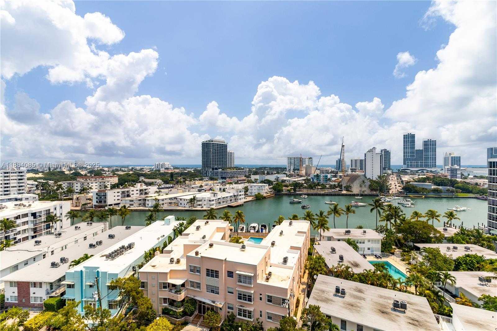 Small Image of 6900 BAY DR #11E, Miami Beach Number 3