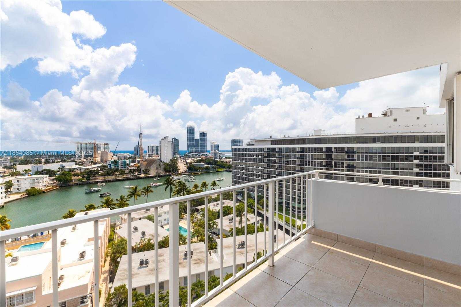 Small Image of 6900 BAY DR #11E, Miami Beach Number 4