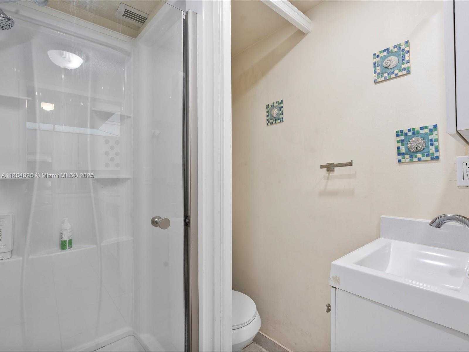 Small Image of 3725 SOUTH OCEAN DR #1207, Hollywood Number 12