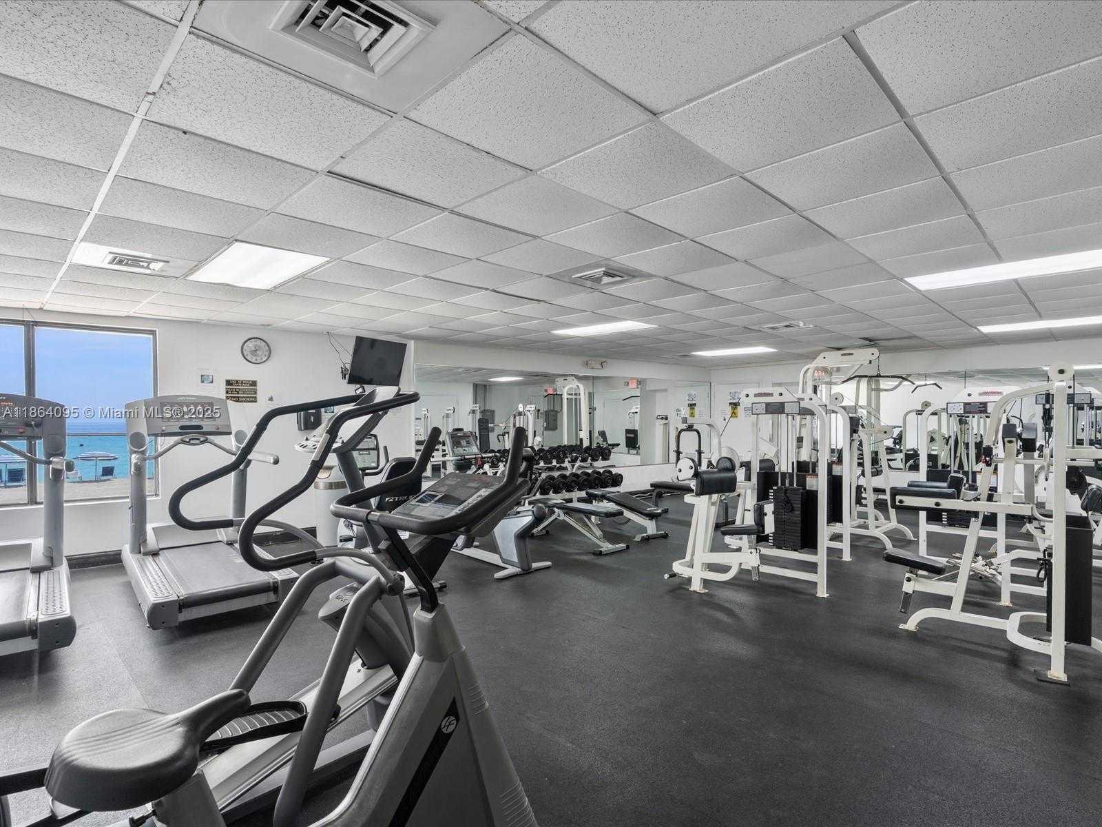 Small Image of 3725 SOUTH OCEAN DR #1207, Hollywood Number 24