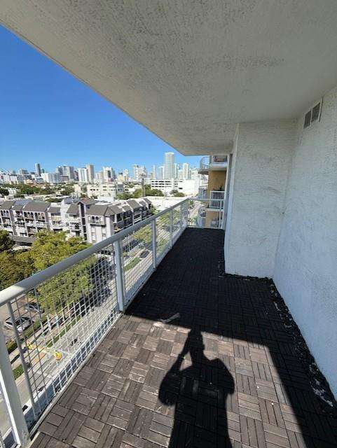 Small Image of 900 SOUTH WEST 8TH ST #904, Miami Number 19