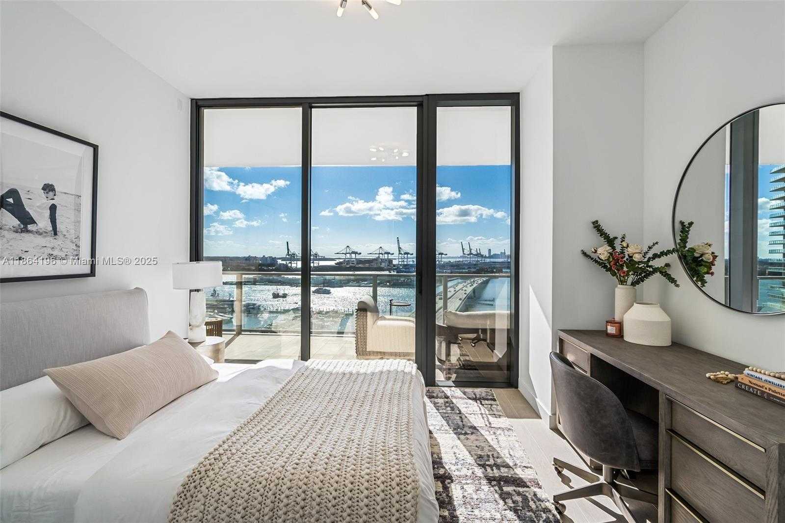 Small Image of 500 ALTON RD #1803, Miami Beach Number 13