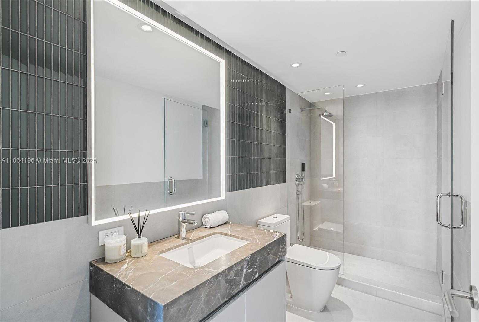 Small Image of 500 ALTON RD #1803, Miami Beach Number 14