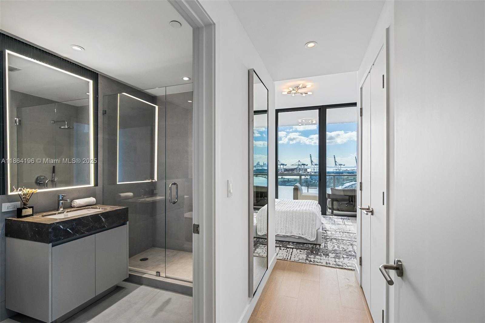 Small Image of 500 ALTON RD #1803, Miami Beach Number 15