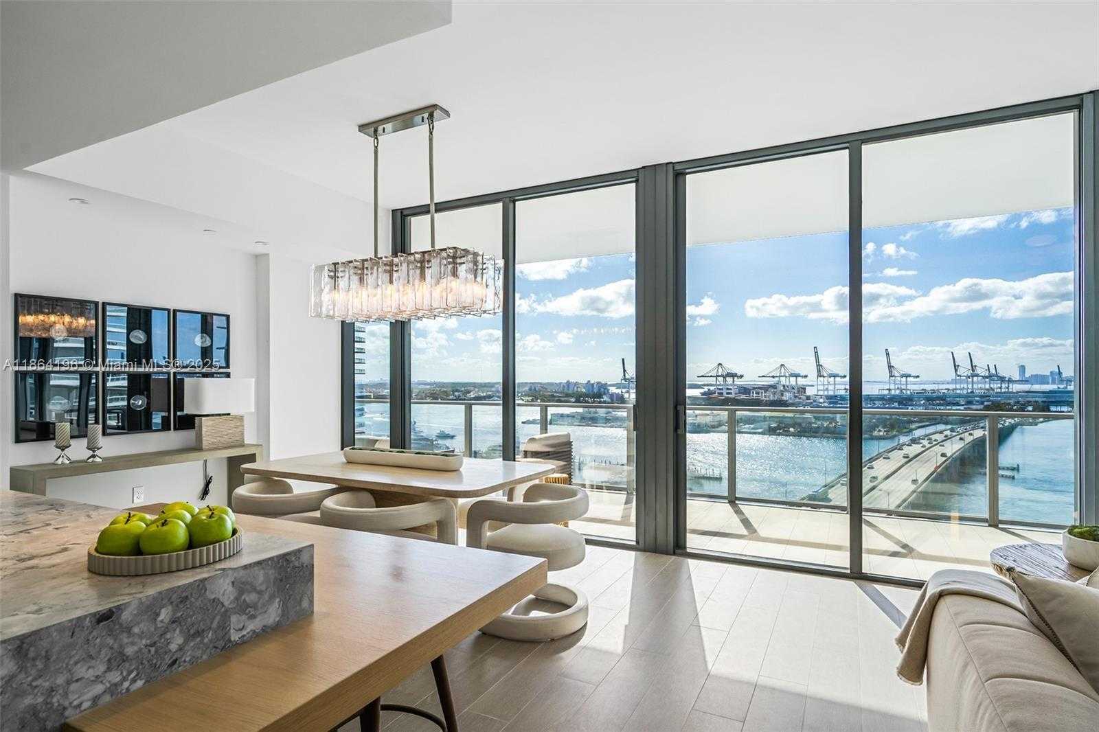 Small Image of 500 ALTON RD #1803, Miami Beach Number 6