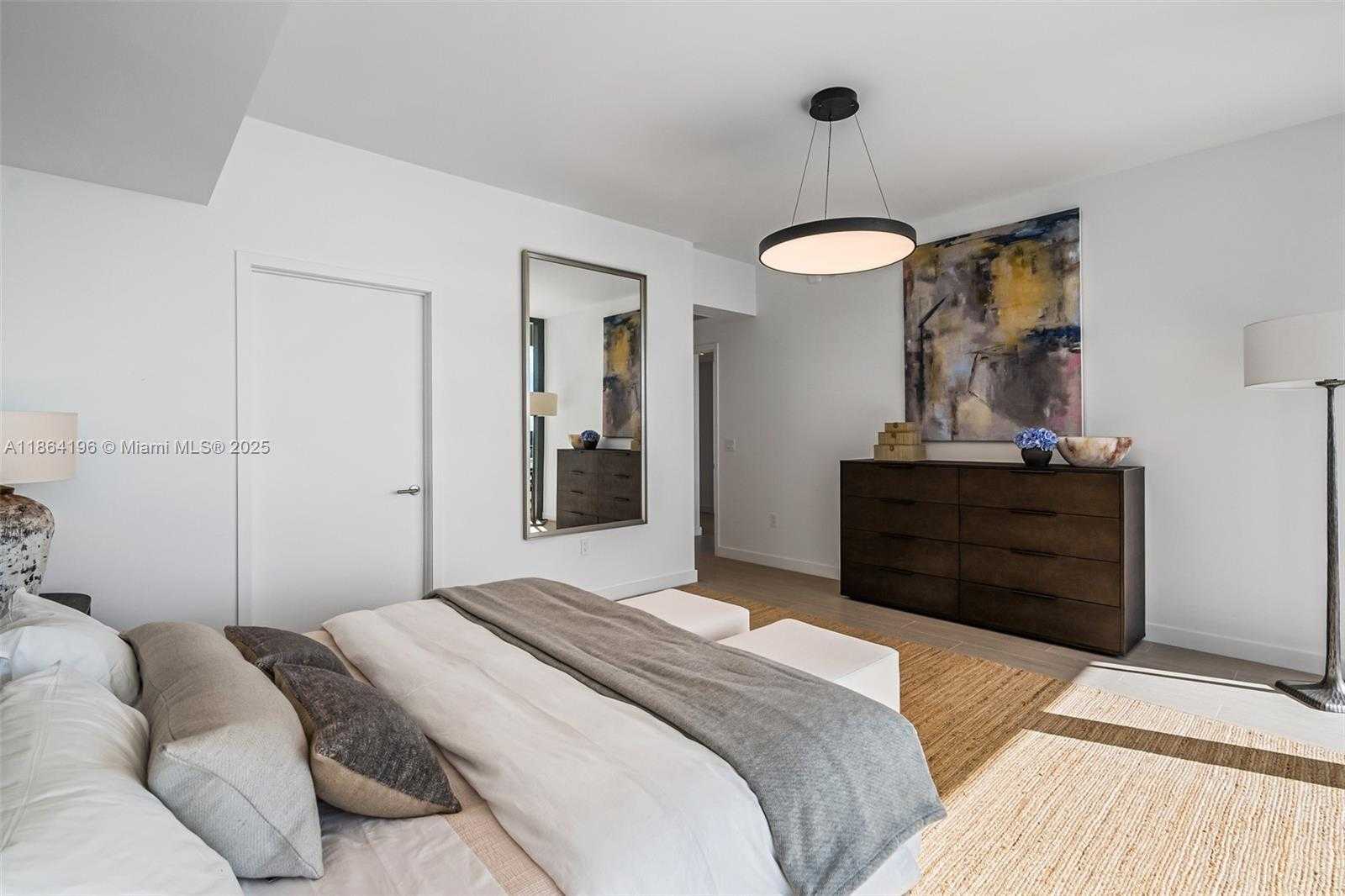 Small Image of 500 ALTON RD #1803, Miami Beach Number 9
