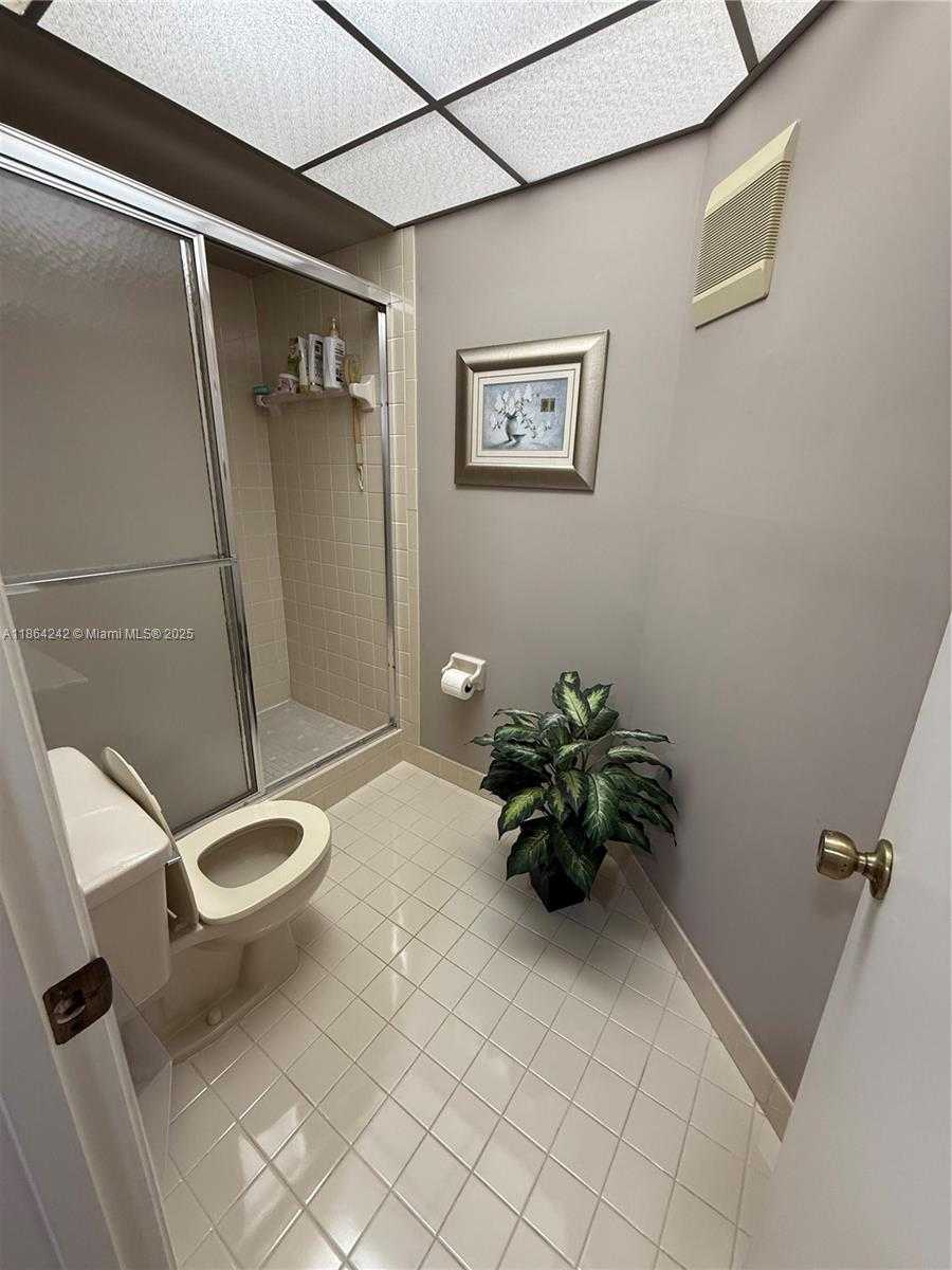 Small Image of 1460 SHERIDAN ST #11D, Hollywood Number 12