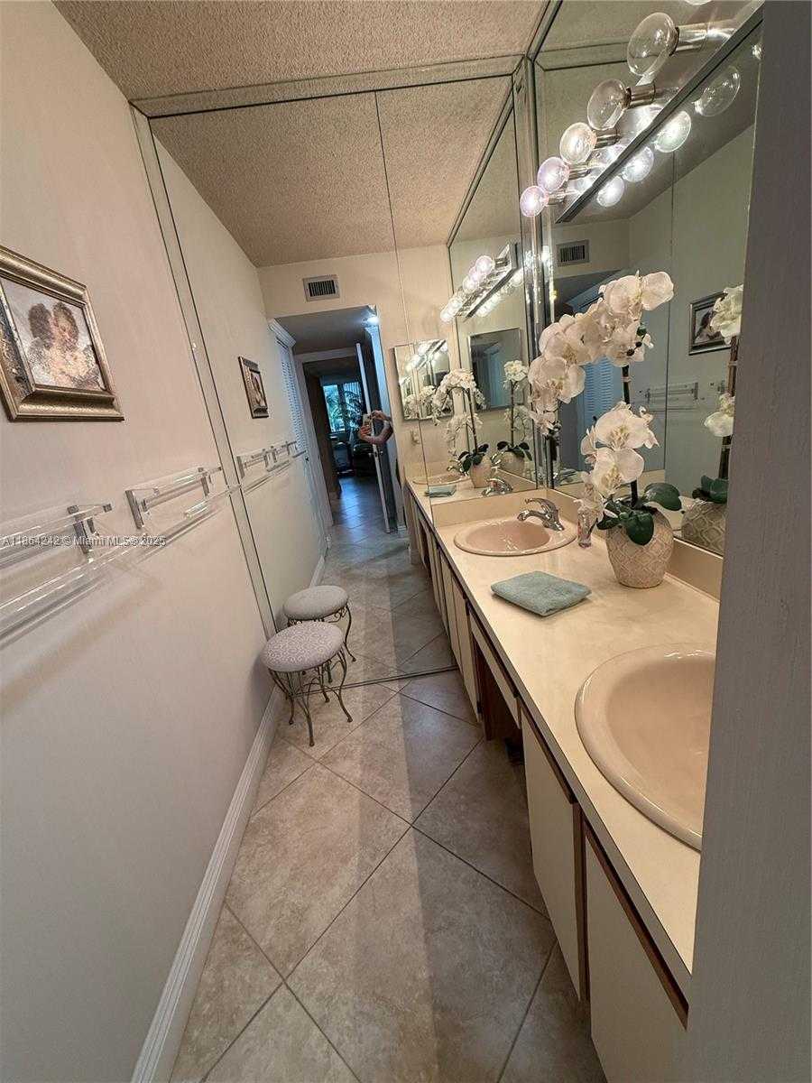Small Image of 1460 SHERIDAN ST #11D, Hollywood Number 13