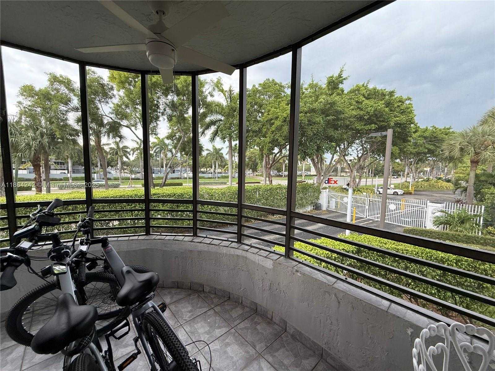 Small Image of 1460 SHERIDAN ST #11D, Hollywood Number 15