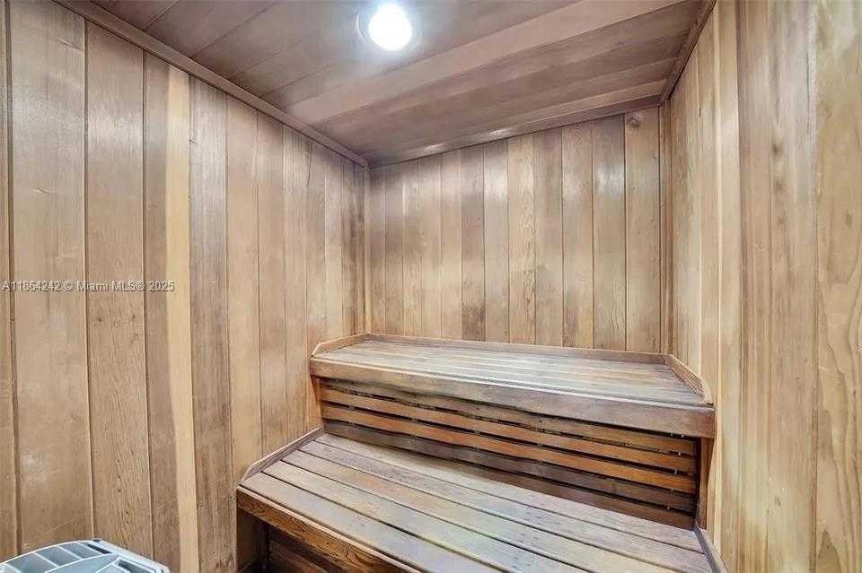 Small Image of 1460 SHERIDAN ST #11D, Hollywood Number 22