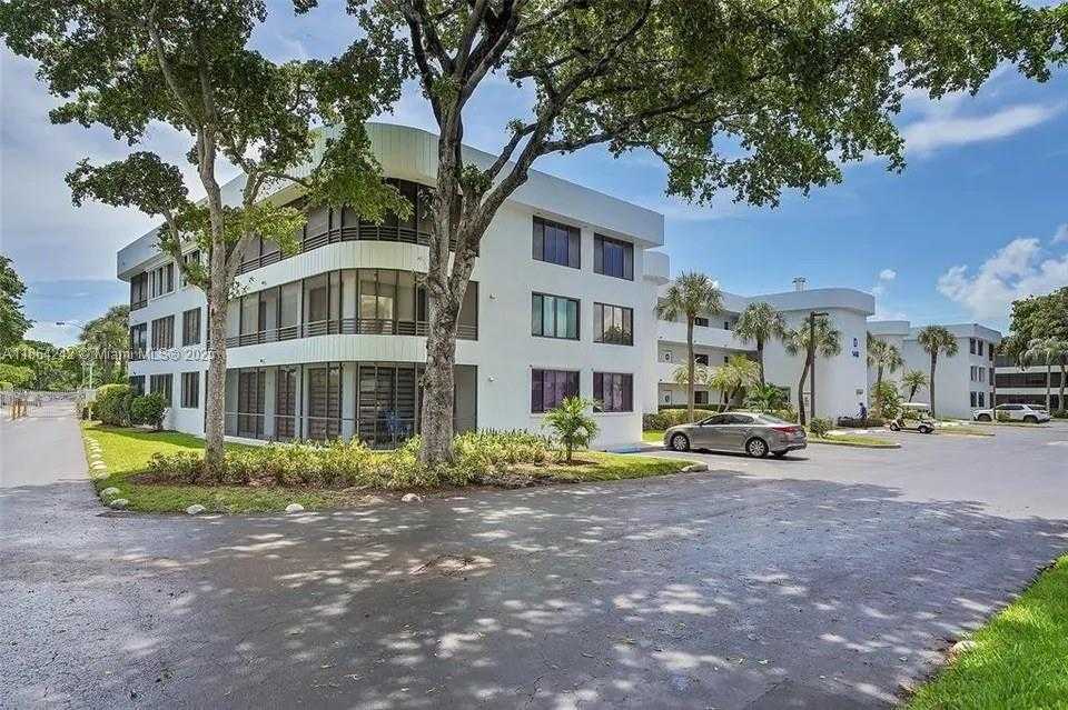Small Image of 1460 SHERIDAN ST #11D, Hollywood Number 25