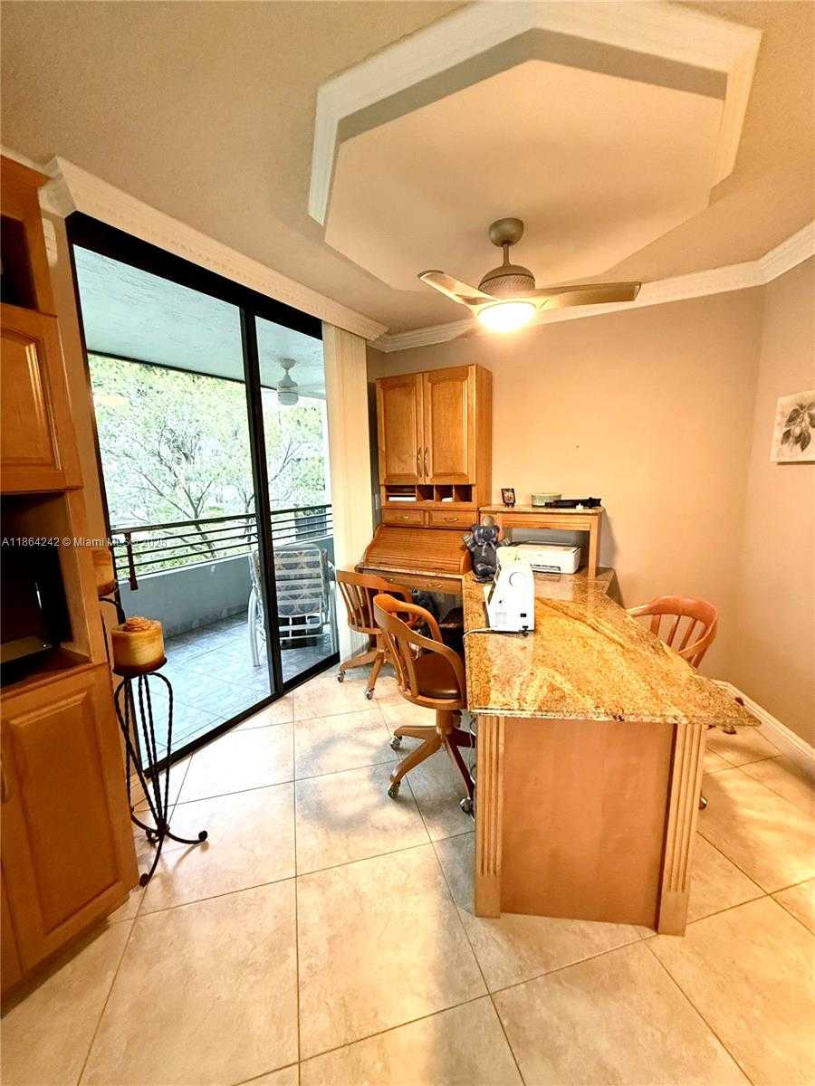 Small Image of 1460 SHERIDAN ST #11D, Hollywood Number 3