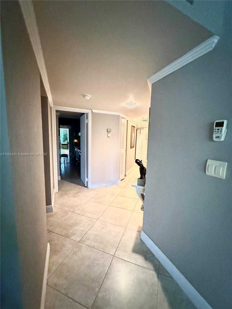 Small Image of 1460 SHERIDAN ST #11D, Hollywood Number 4