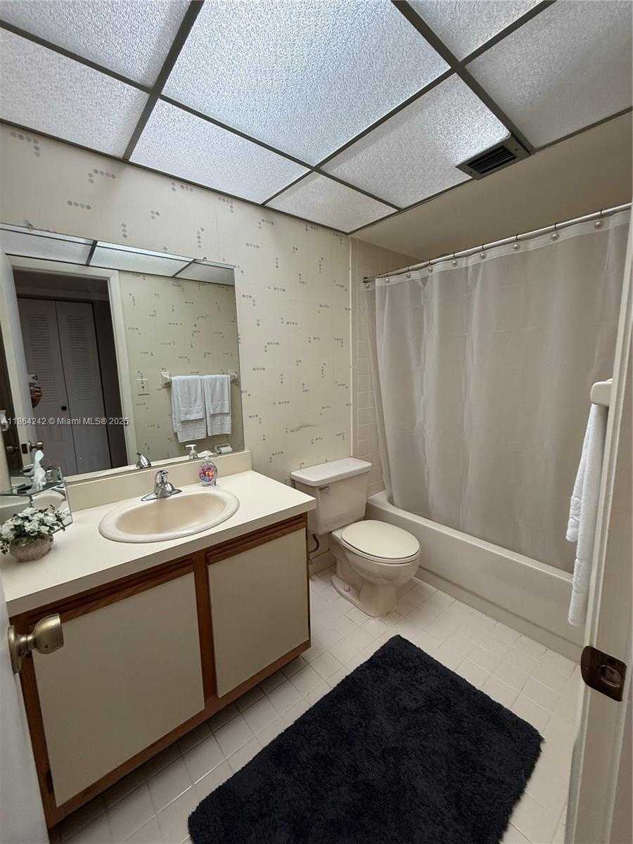 Small Image of 1460 SHERIDAN ST #11D, Hollywood Number 9