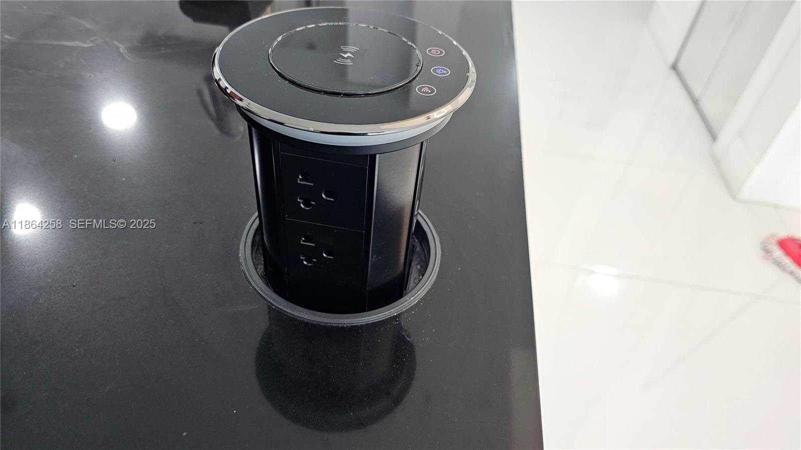 Small Image of 1861 NORTH WEST NORTH RIVER DR #11, Miami Number 10