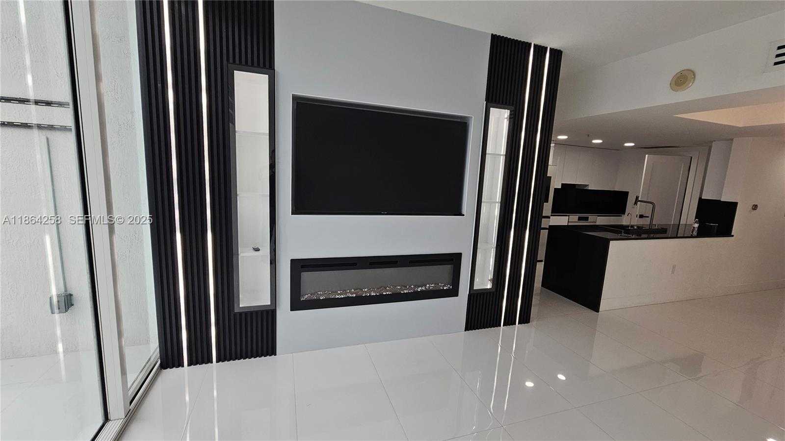 Small Image of 1861 NORTH WEST NORTH RIVER DR #11, Miami Number 14