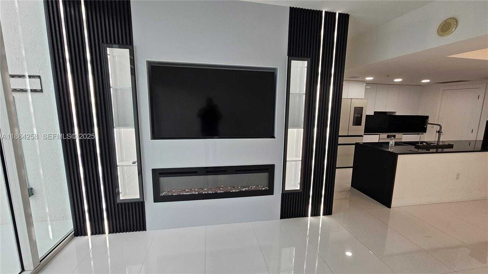 Small Image of 1861 NORTH WEST NORTH RIVER DR #11, Miami Number 15