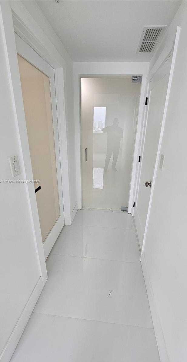 Small Image of 1861 NORTH WEST NORTH RIVER DR #11, Miami Number 23