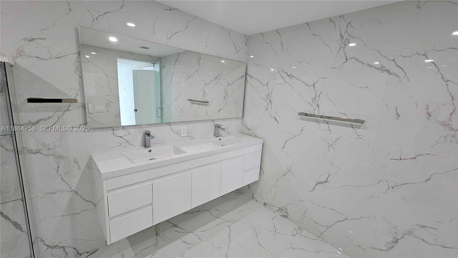 Small Image of 1861 NORTH WEST NORTH RIVER DR #11, Miami Number 24