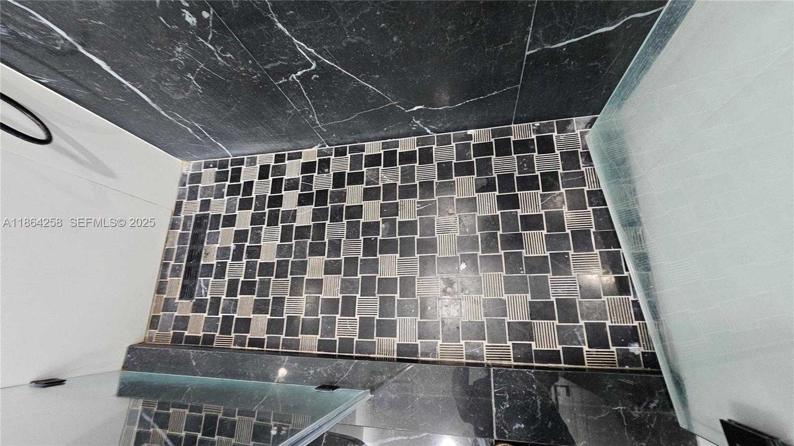 Small Image of 1861 NORTH WEST NORTH RIVER DR #11, Miami Number 47