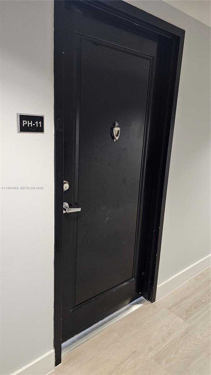 Small Image of 1861 NORTH WEST NORTH RIVER DR #11, Miami Number 51