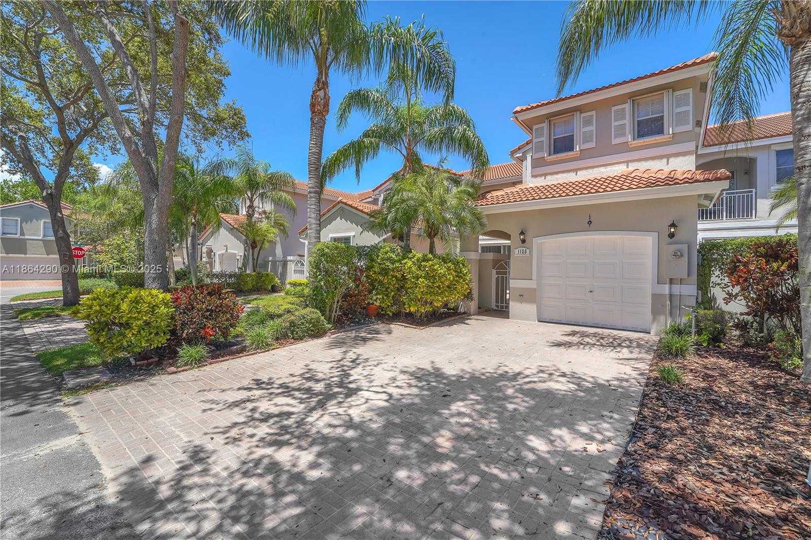 Small Image of 1125 DOVEPLUM ST, Hollywood Number 34