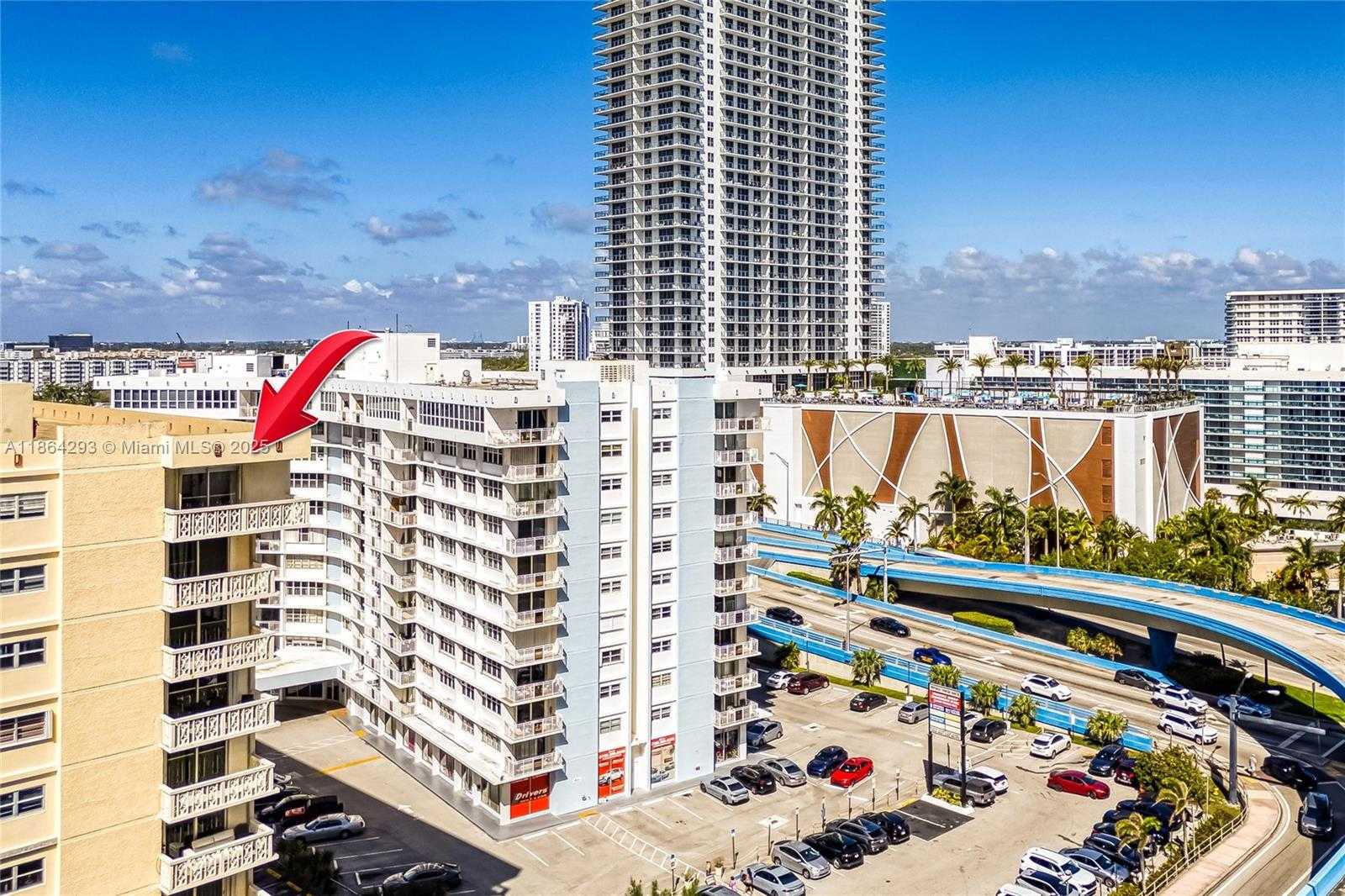 Small Image of 1825 SOUTH OCEAN DR #1, Hallandale Beach Number 34