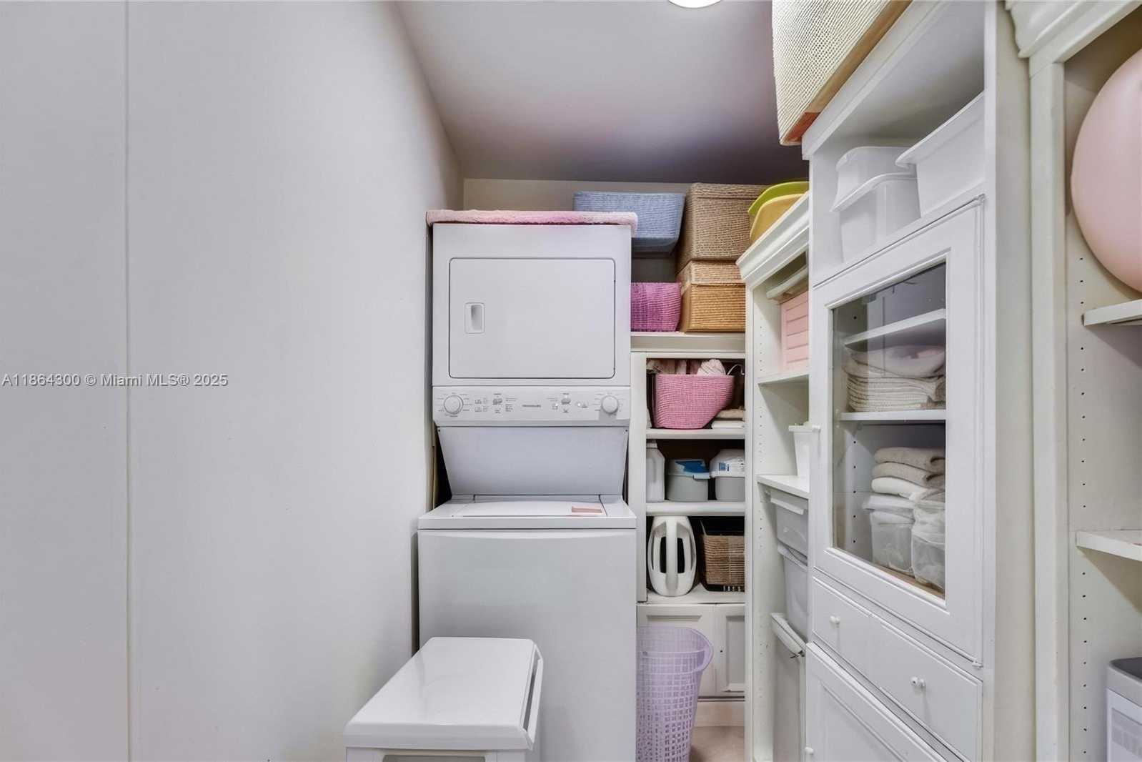 Small Image of 5601 COLLINS AVE #M5, Miami Beach Number 18