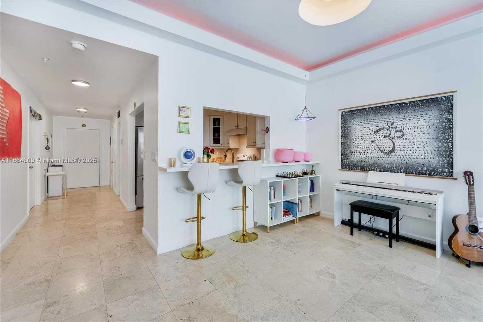 Small Image of 5601 COLLINS AVE #M5, Miami Beach Number 19
