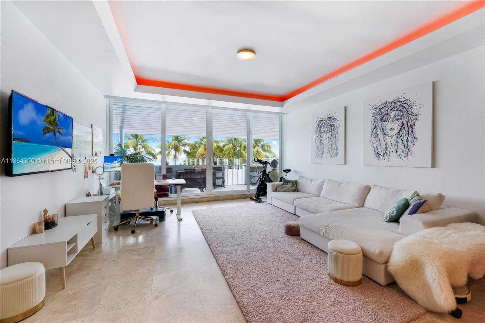 Small Image of 5601 COLLINS AVE #M5, Miami Beach Number 3