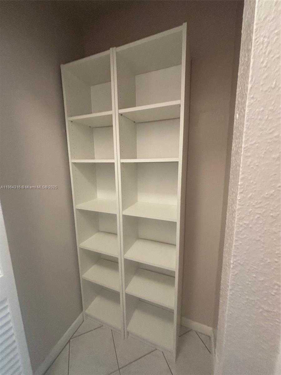 Small Image of 1817 SOUTH OCEAN DR #622, Hallandale Beach Number 11