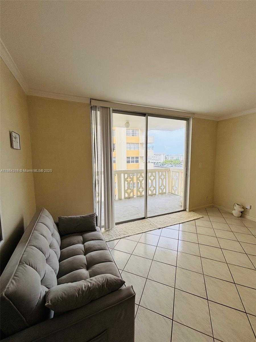 Small Image of 1817 SOUTH OCEAN DR #622, Hallandale Beach Number 16