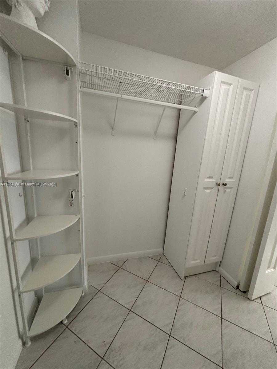 Small Image of 1817 SOUTH OCEAN DR #622, Hallandale Beach Number 24