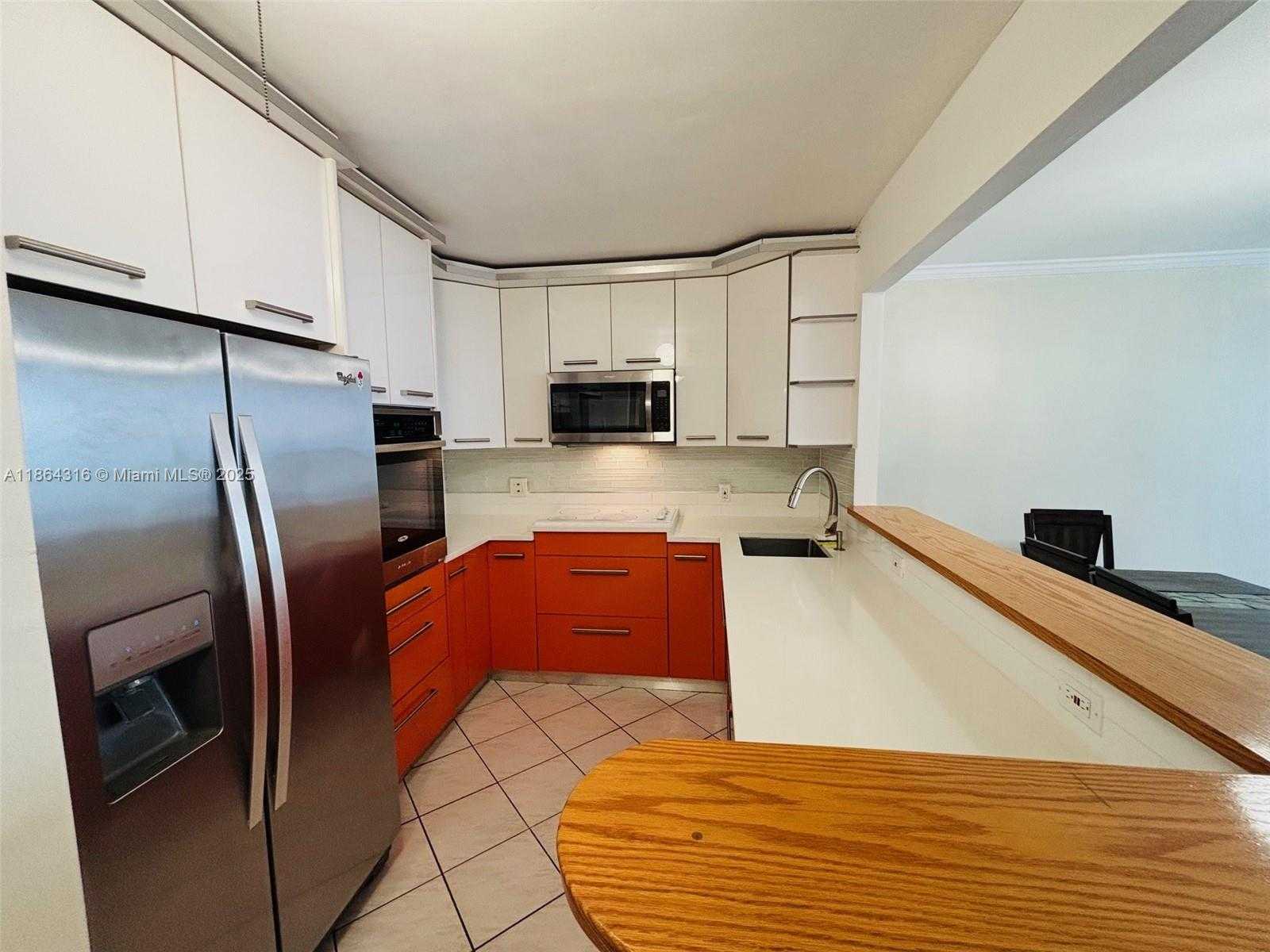 Small Image of 1817 SOUTH OCEAN DR #622, Hallandale Beach Number 4