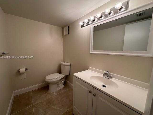 Small Image of 721 NORTH PINE ISLAND RD #214, Plantation Number 5