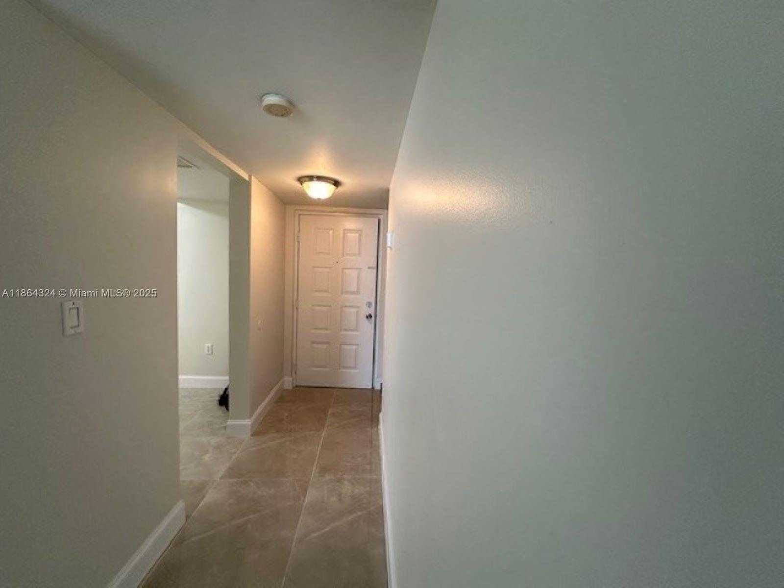 Small Image of 721 NORTH PINE ISLAND RD #214, Plantation Number 6