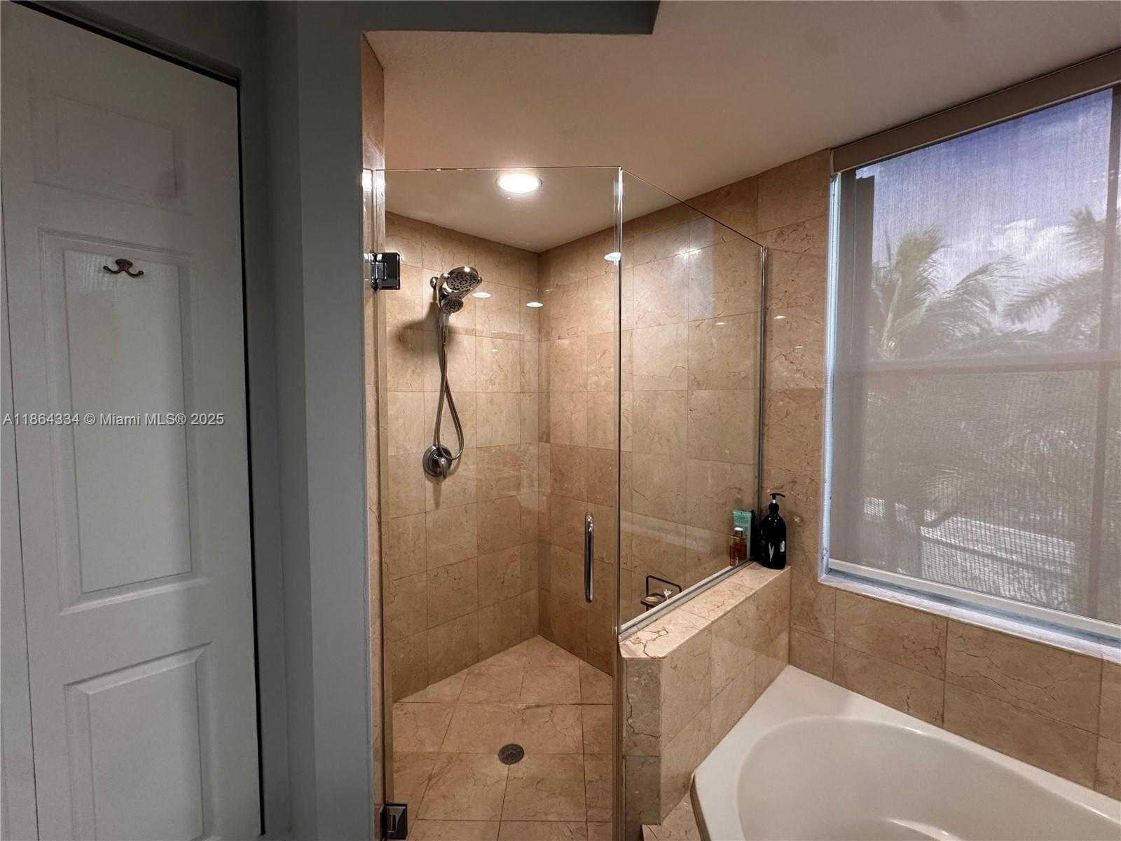 Small Image of 876 WEST SPINNAKER DR W, Hollywood Number 22