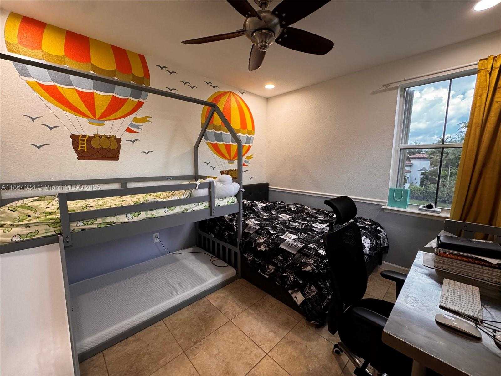 Small Image of 876 WEST SPINNAKER DR W, Hollywood Number 27