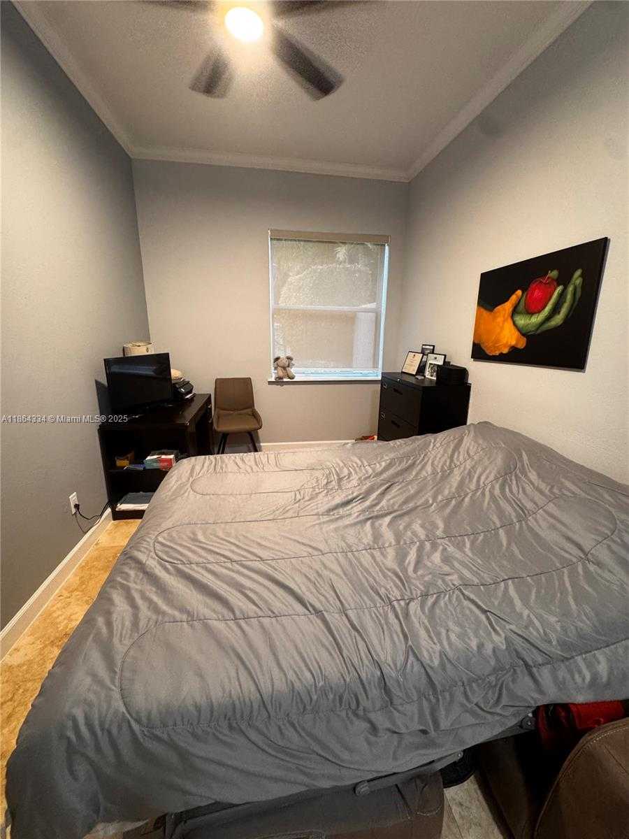 Small Image of 876 WEST SPINNAKER DR W, Hollywood Number 29