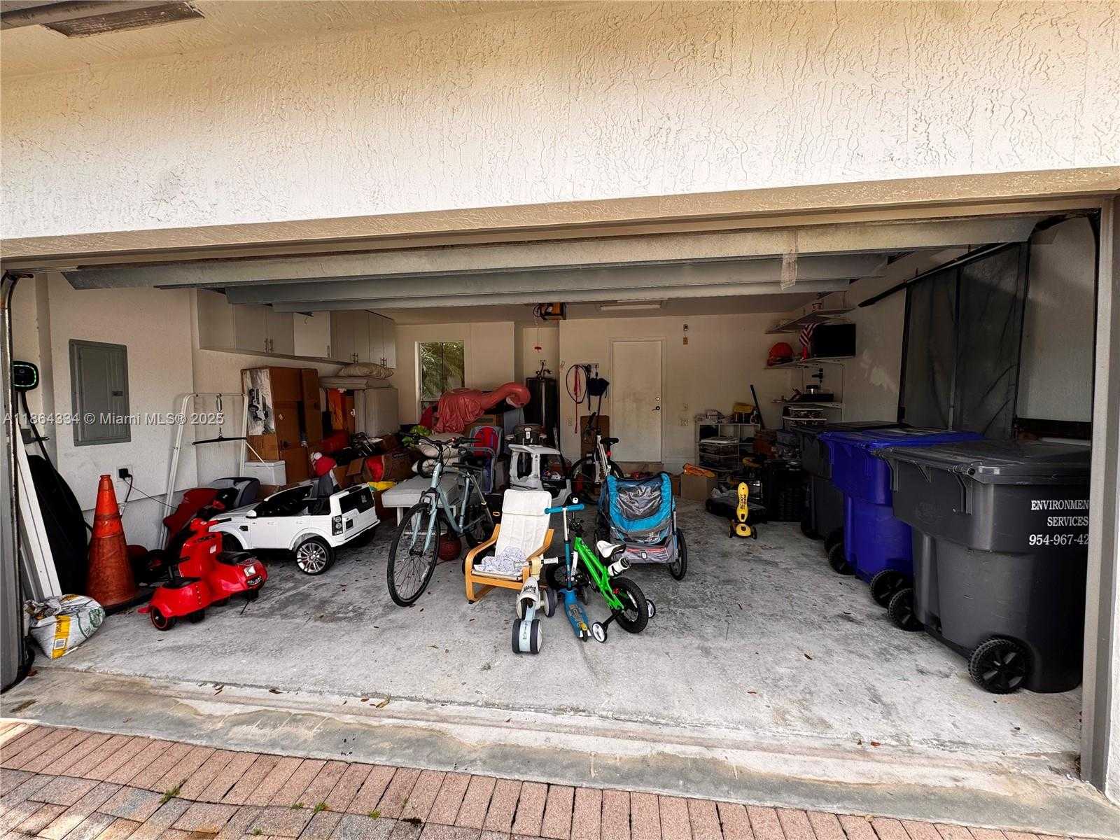 Small Image of 876 WEST SPINNAKER DR W, Hollywood Number 33