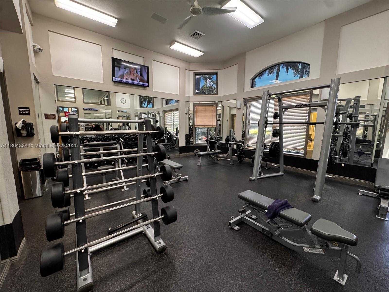 Small Image of 876 WEST SPINNAKER DR W, Hollywood Number 38
