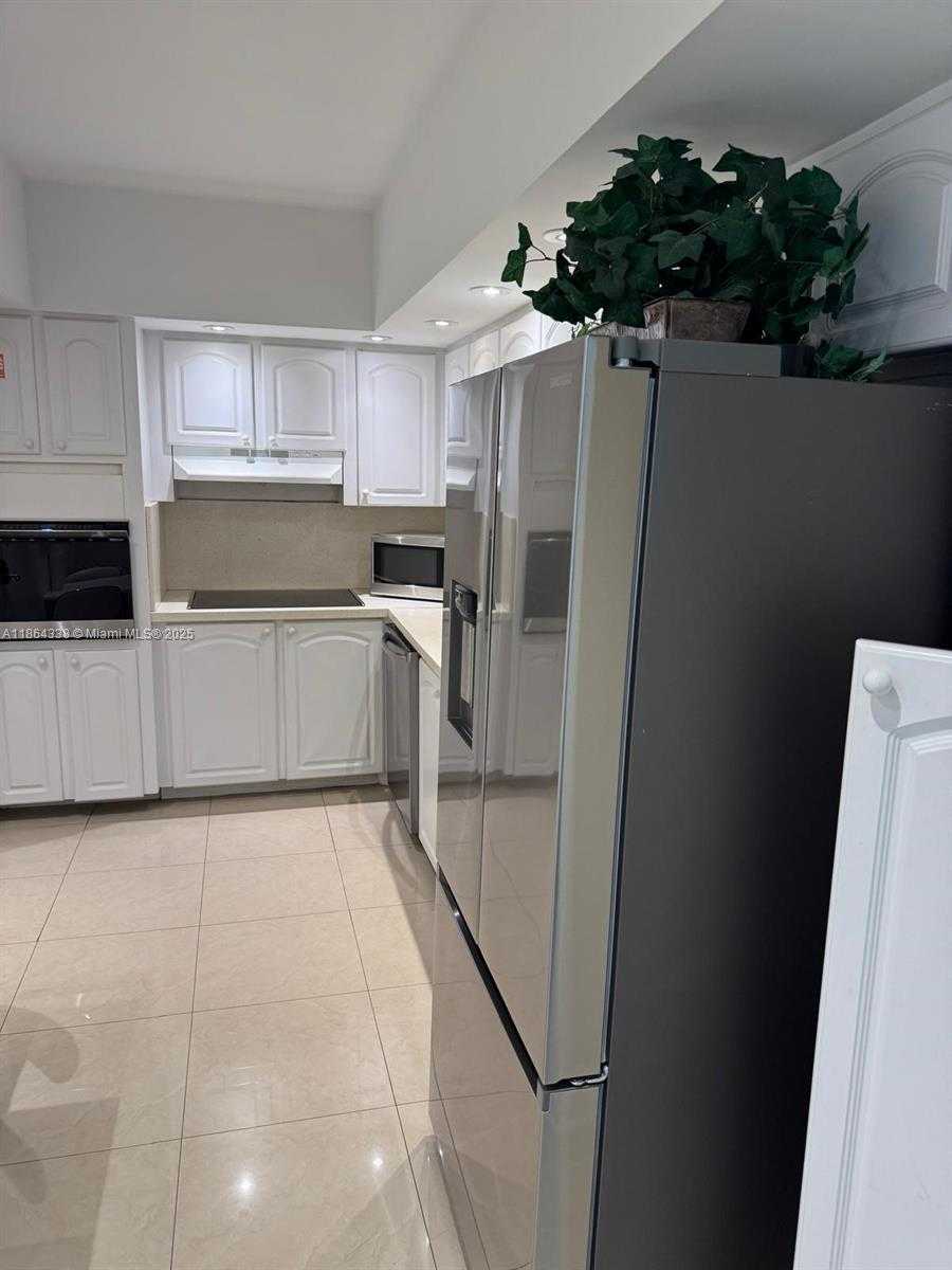 Small Image of 3801 SOUTH OCEAN DR #14V, Hollywood Number 9