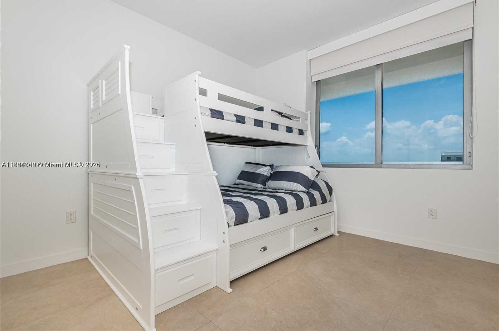 Small Image of 16385 BISCAYNE BLVD #2118, North Miami Beach Number 15